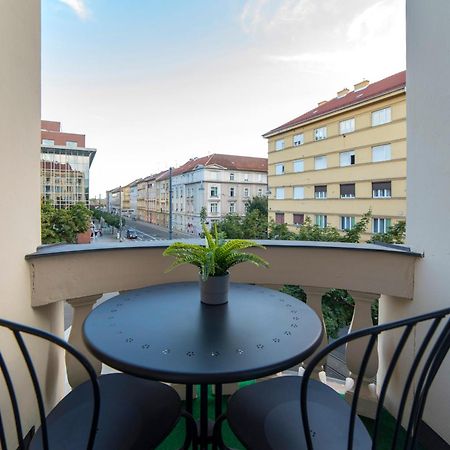 Evita Accommodation Zagreb Exteriör bild