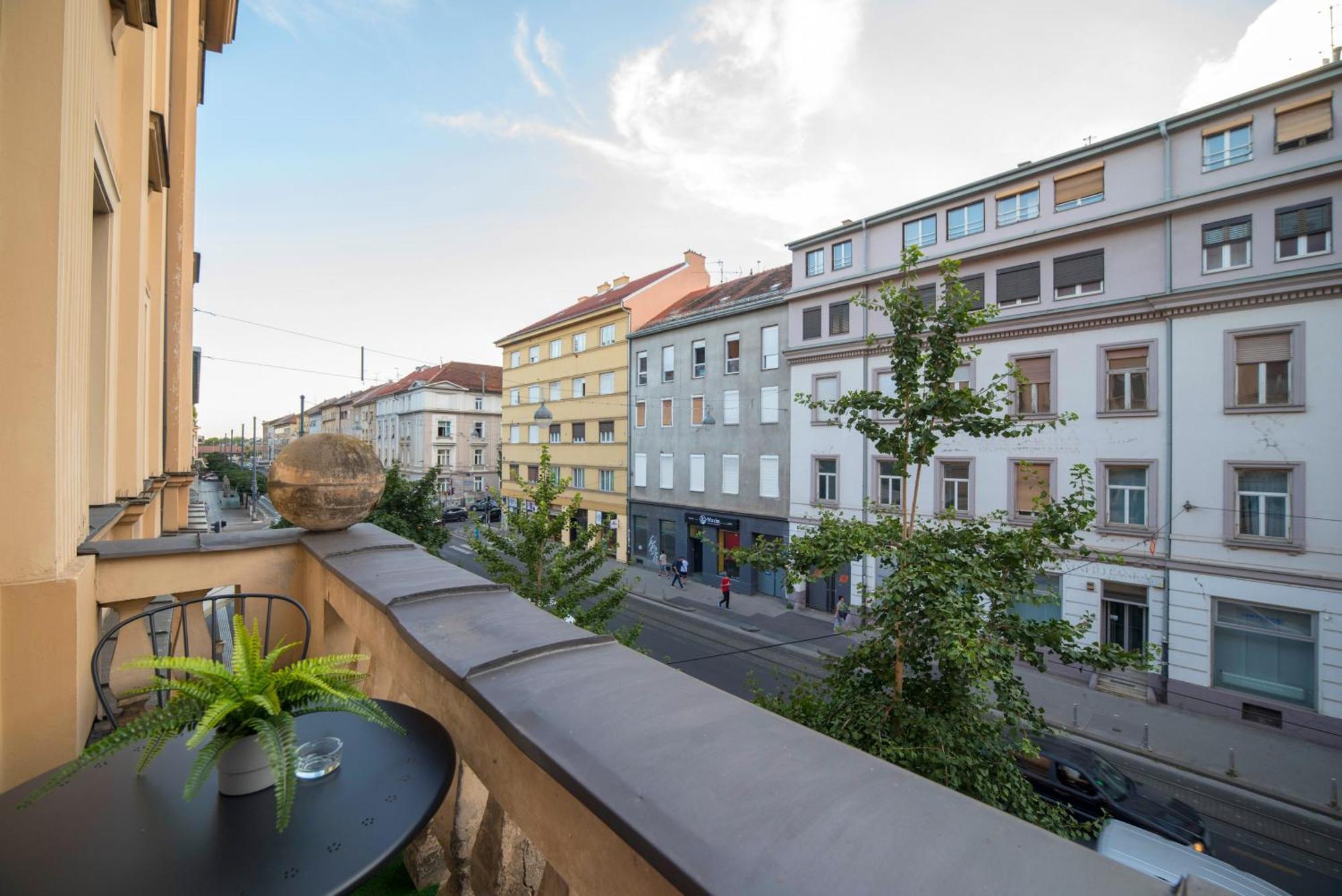 Evita Accommodation Zagreb Exteriör bild